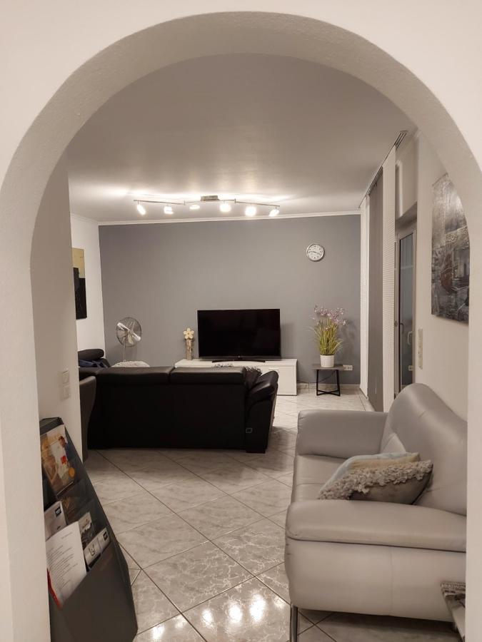 Haus Rodriguez Apartment Baesweiler Екстериор снимка