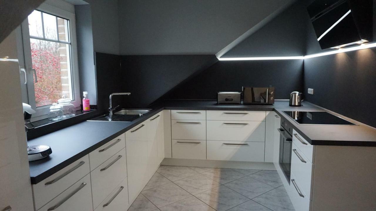Haus Rodriguez Apartment Baesweiler Екстериор снимка